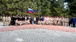 По улицам города Оби проехала колонна автомобилей с российскими флагами