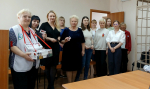 Сотрудники суда приняли участие в акции "Красная гвоздика"