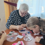 2 октября воспитанники отделения реабилитации детей‑инвалидов Центра «Забота» вместе с родителями впервые приняли участие в XVII областном благотворительном празднике‑конкурсе «Родник добра»
